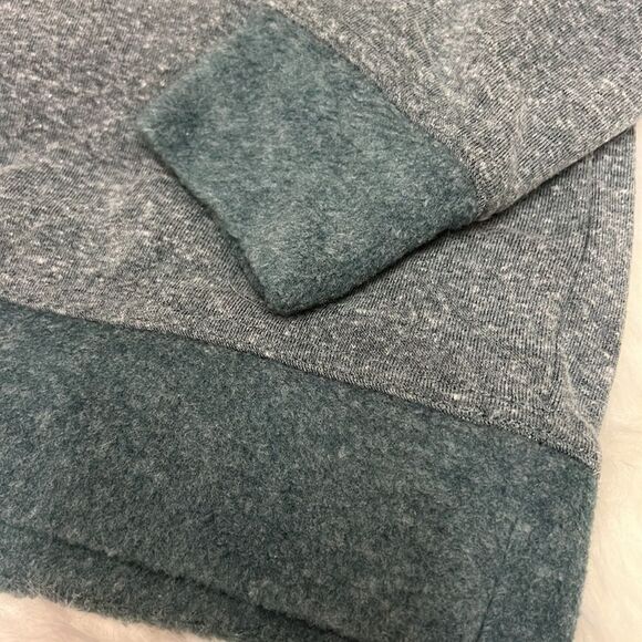 C & C California Green Long Sleeve Christmas FA LA LA Sweatshirt S NWT C19 - Picture 3 of 5